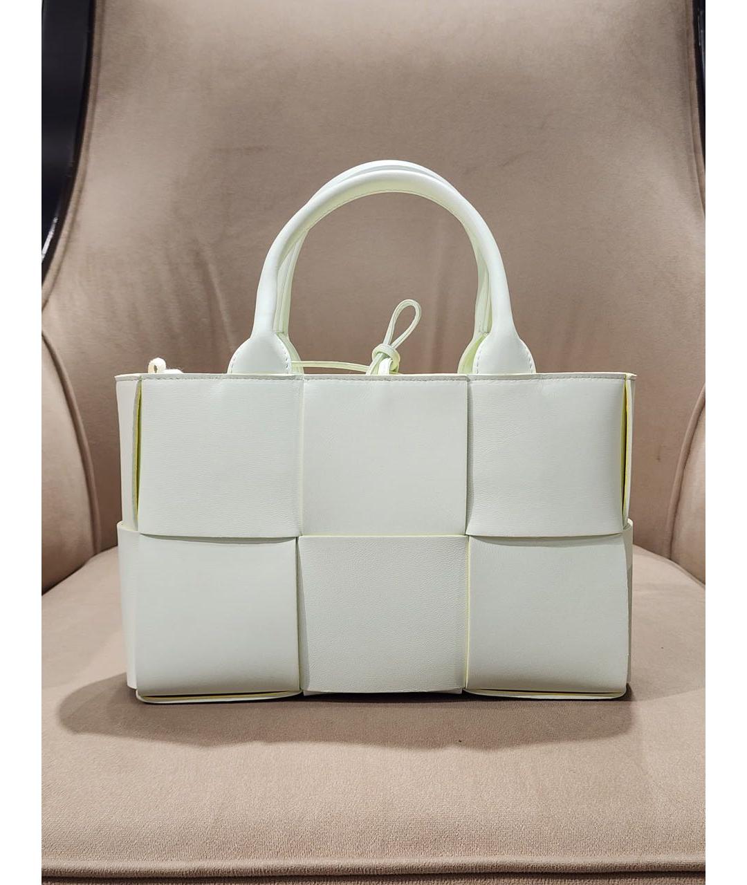BOTTEGA VENETA Белая кожаная сумка тоут, фото 2