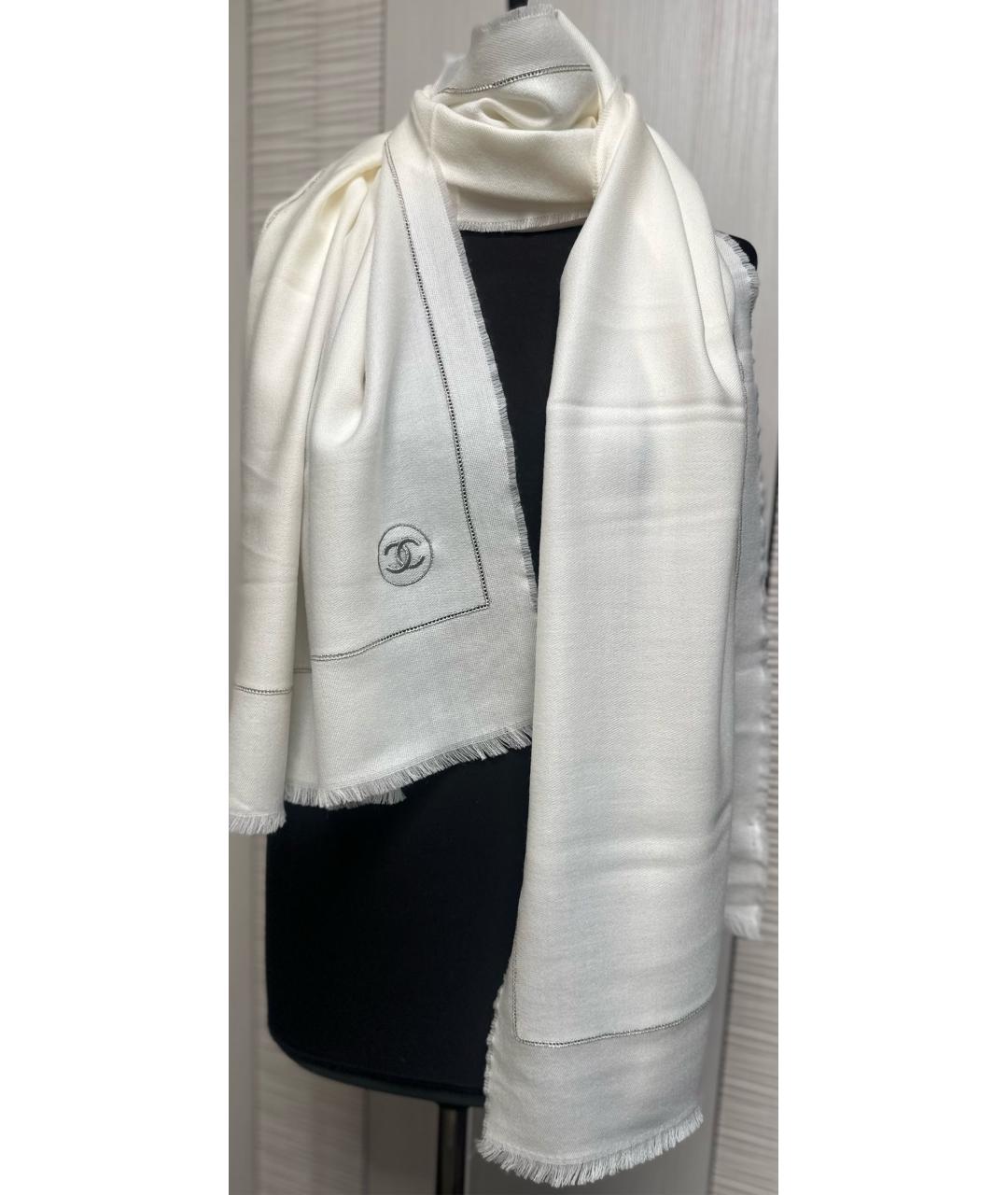 CHANEL Белый шерстяной платок, фото 3