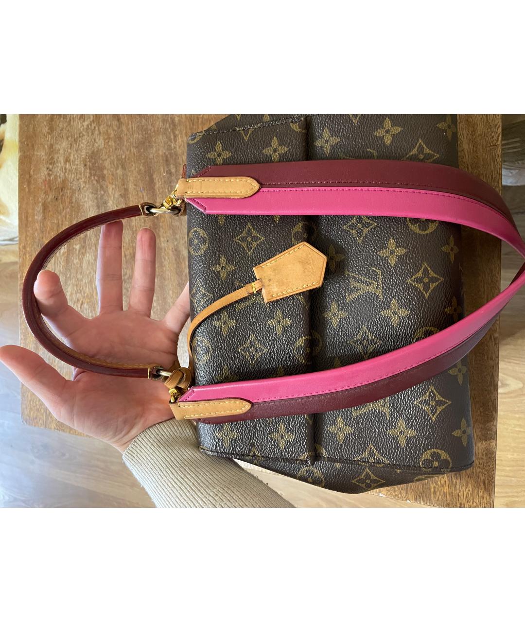 LOUIS VUITTON Коричневая сумка с короткими ручками из искусственной кожи, фото 9