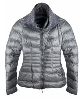 MONCLER Пуховик