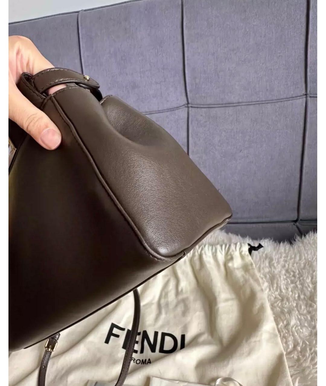 FENDI Коричневая кожаная сумка с короткими ручками, фото 6