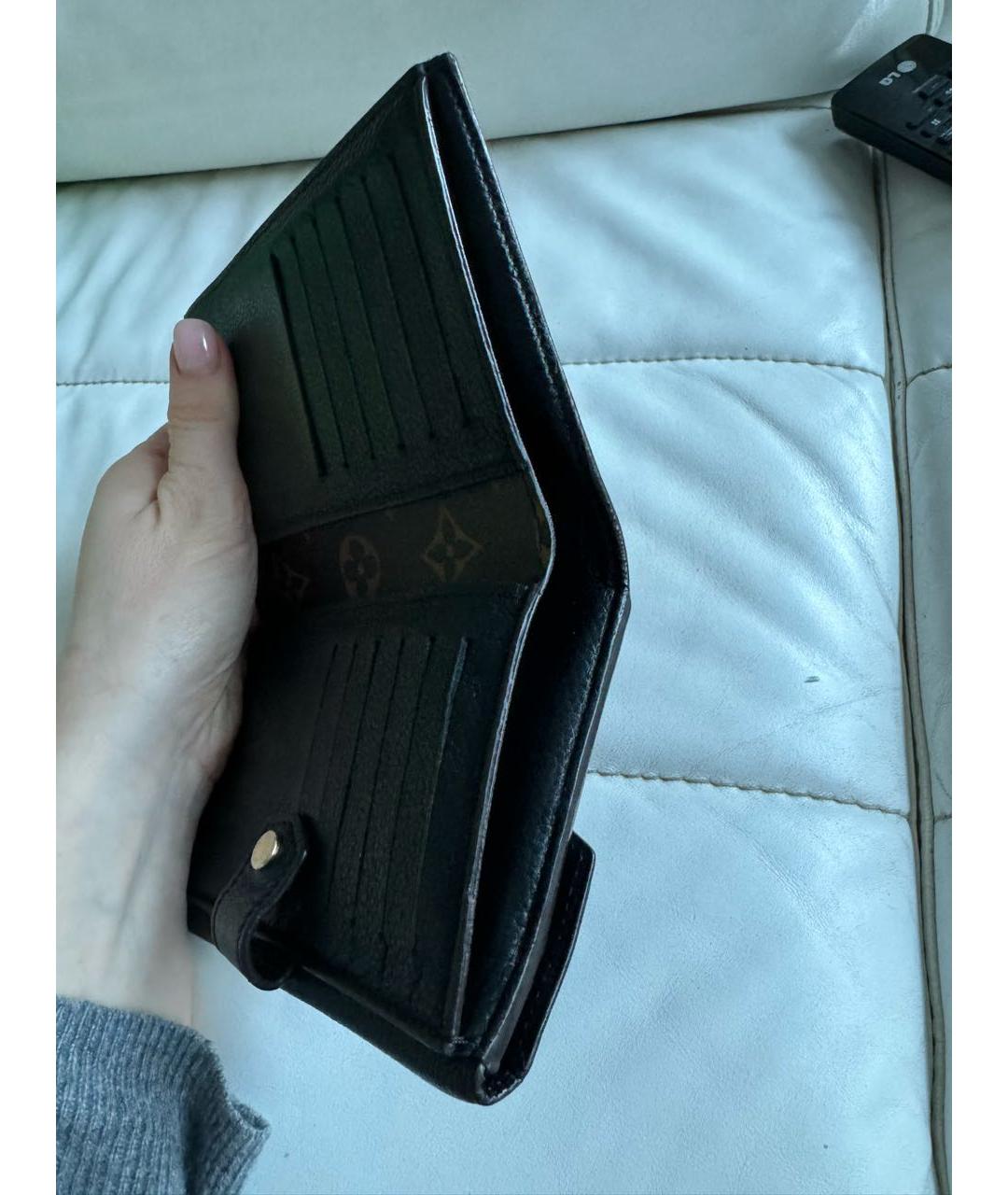 LOUIS VUITTON PRE-OWNED Черный кожаный кошелек, фото 4