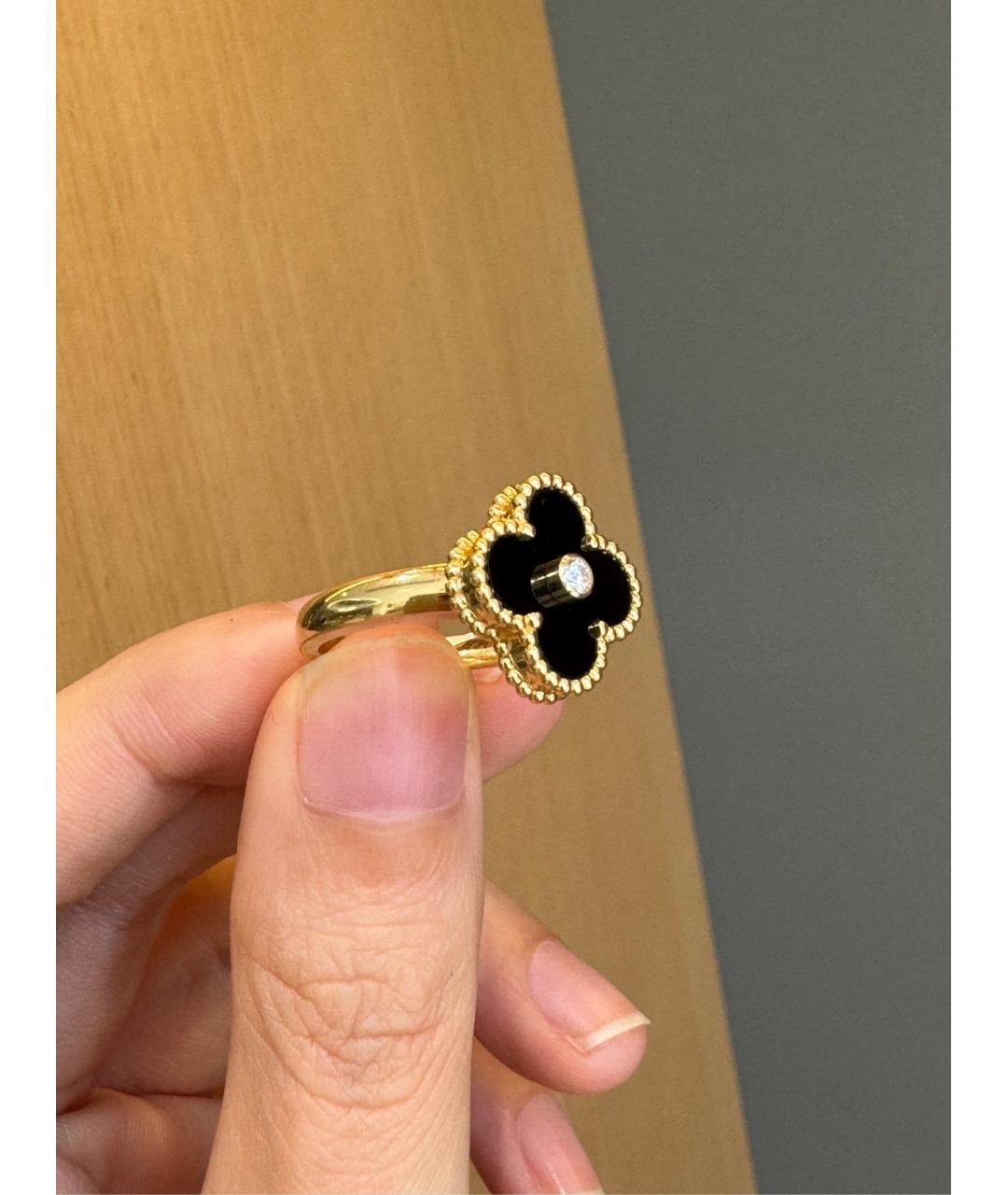 VAN CLEEF & ARPELS Черное кольцо из желтого золота, фото 4