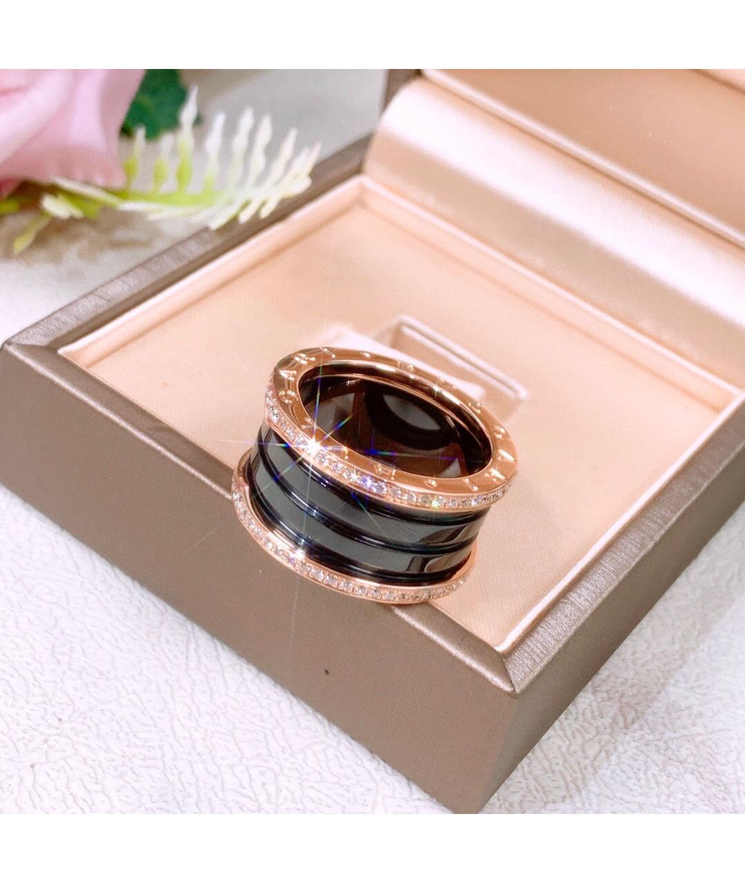 BVLGARI Черное кольцо из розового золота, фото 4