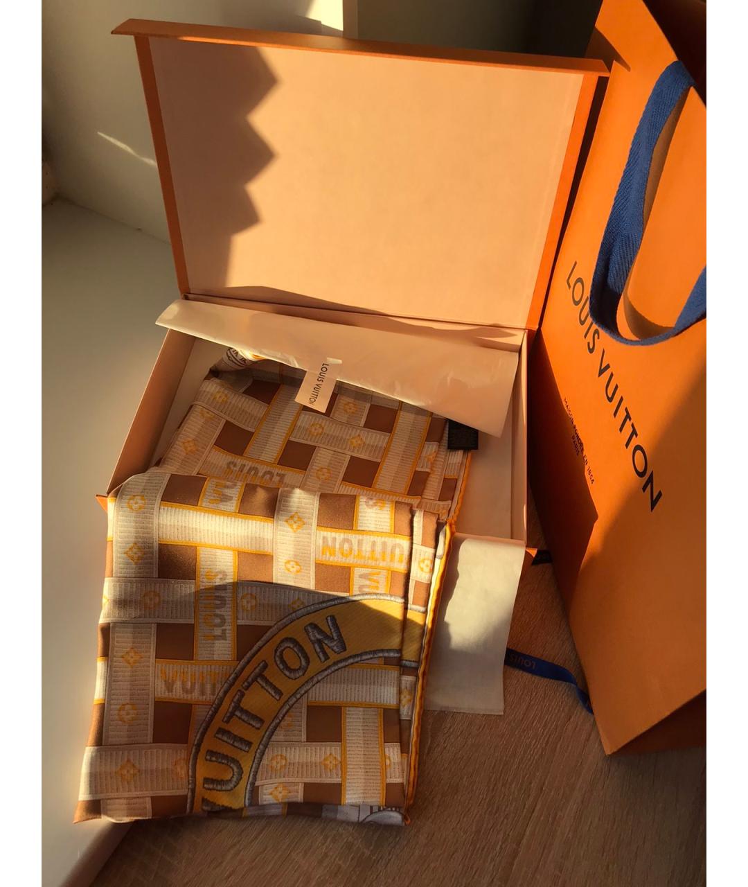 LOUIS VUITTON Желтый шелковый платок, фото 4