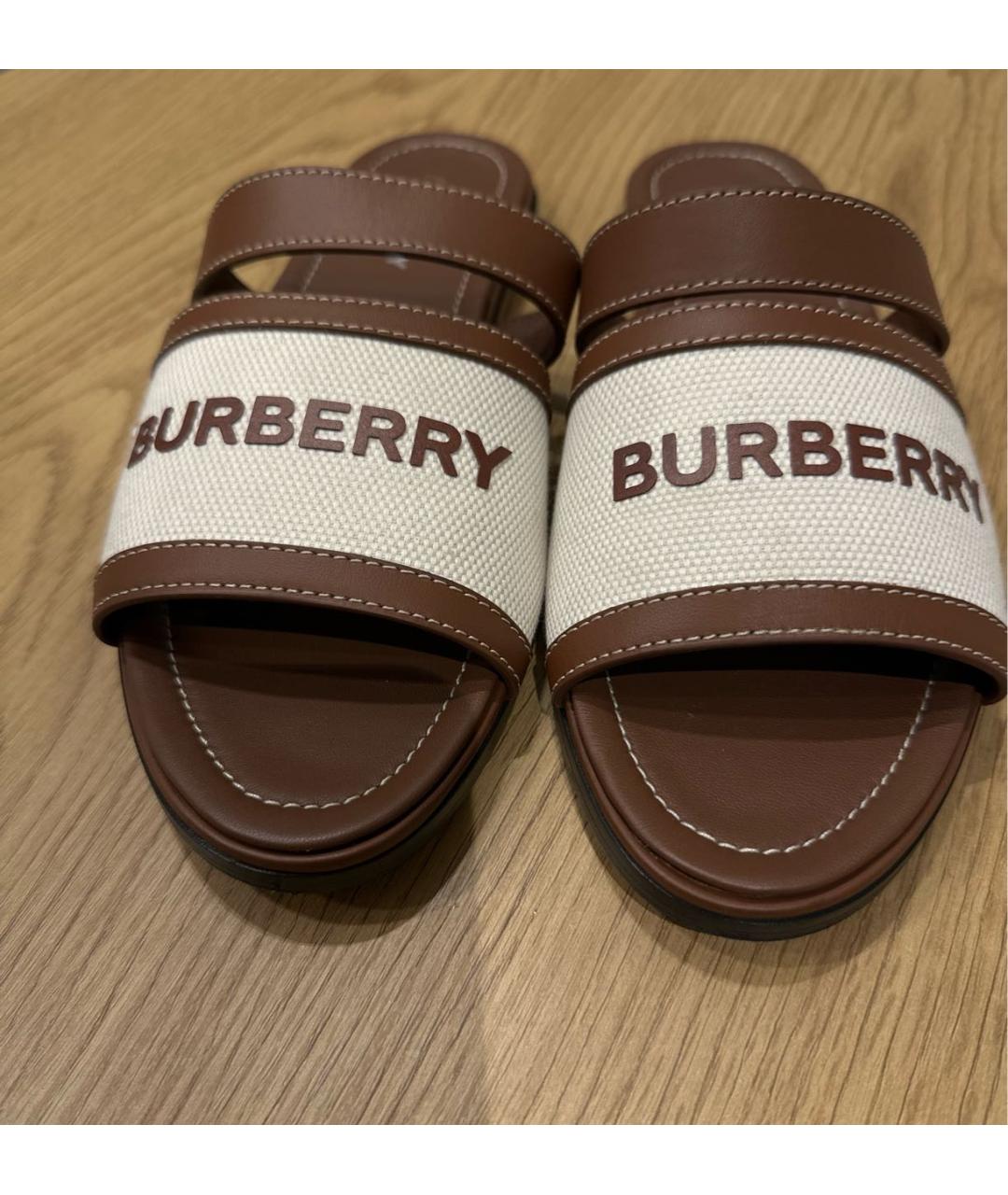 BURBERRY Кожаные шлепанцы, фото 5