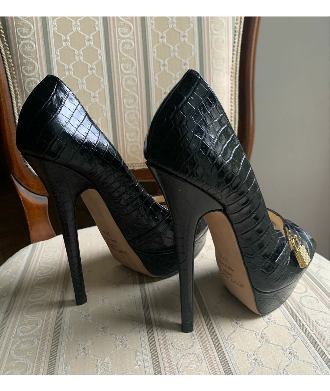 JIMMY CHOO Черные кожаные туфли, фото 5