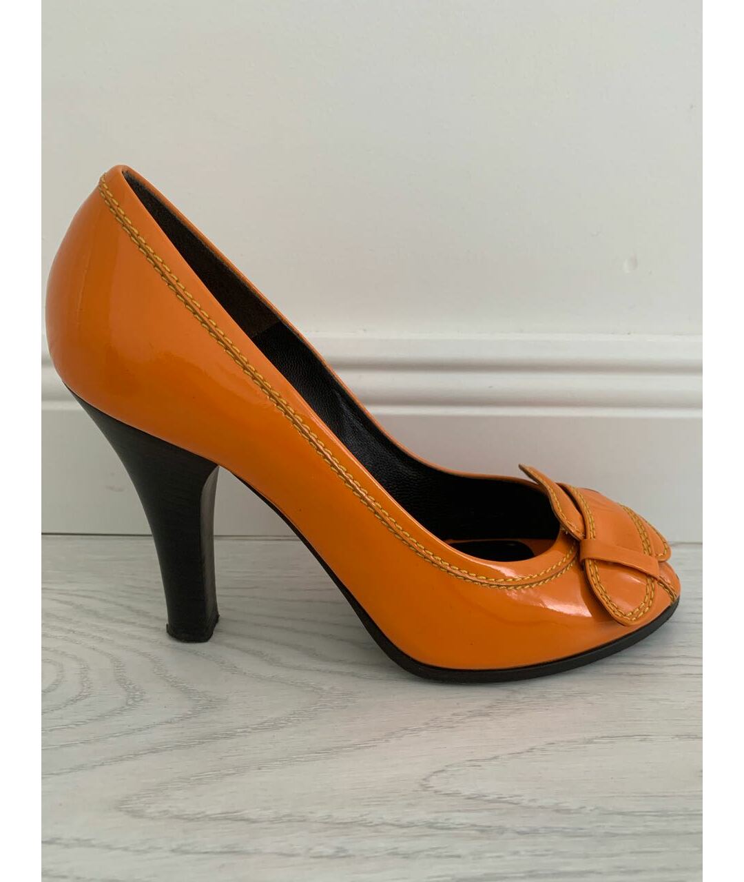 FENDI Оранжевое туфли из лакированной кожи, фото 5