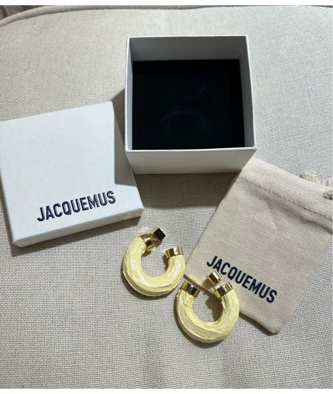 JACQUEMUS Бежевые серьги, фото 2