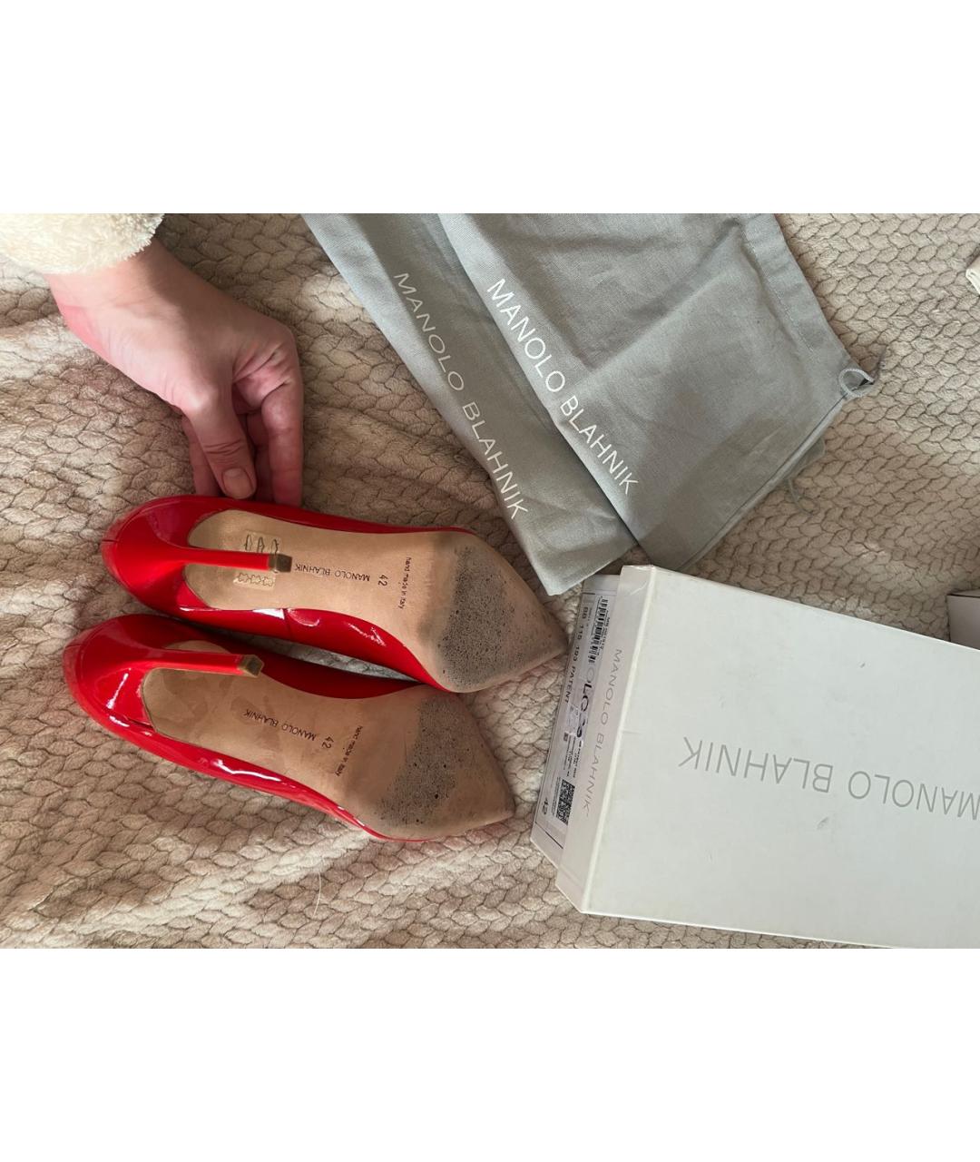 MANOLO BLAHNIK Красные туфли из лакированной кожи, фото 4