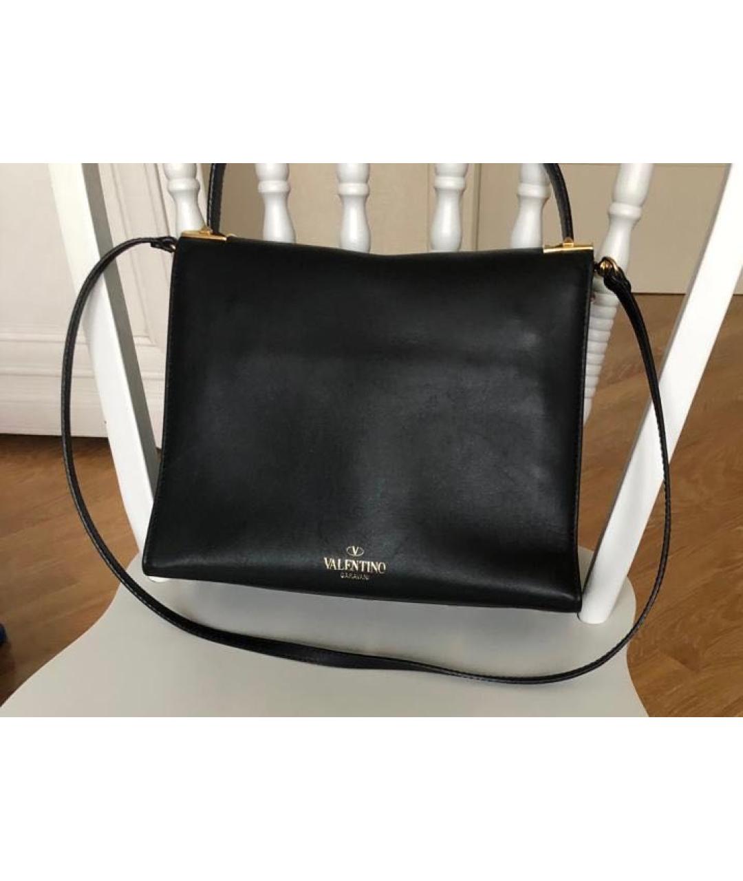 VALENTINO Черная кожаная сумка через плечо, фото 5