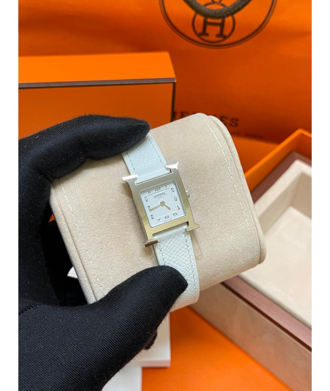 HERMES PRE-OWNED Белые металлические часы, фото 6