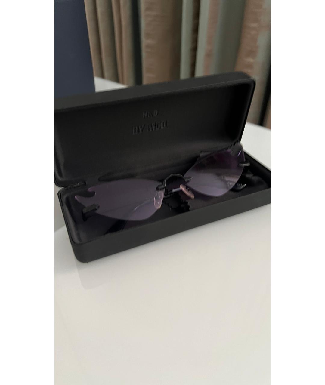 MCQ ALEXANDER MCQUEEN Фиолетовые пластиковые солнцезащитные очки, фото 3