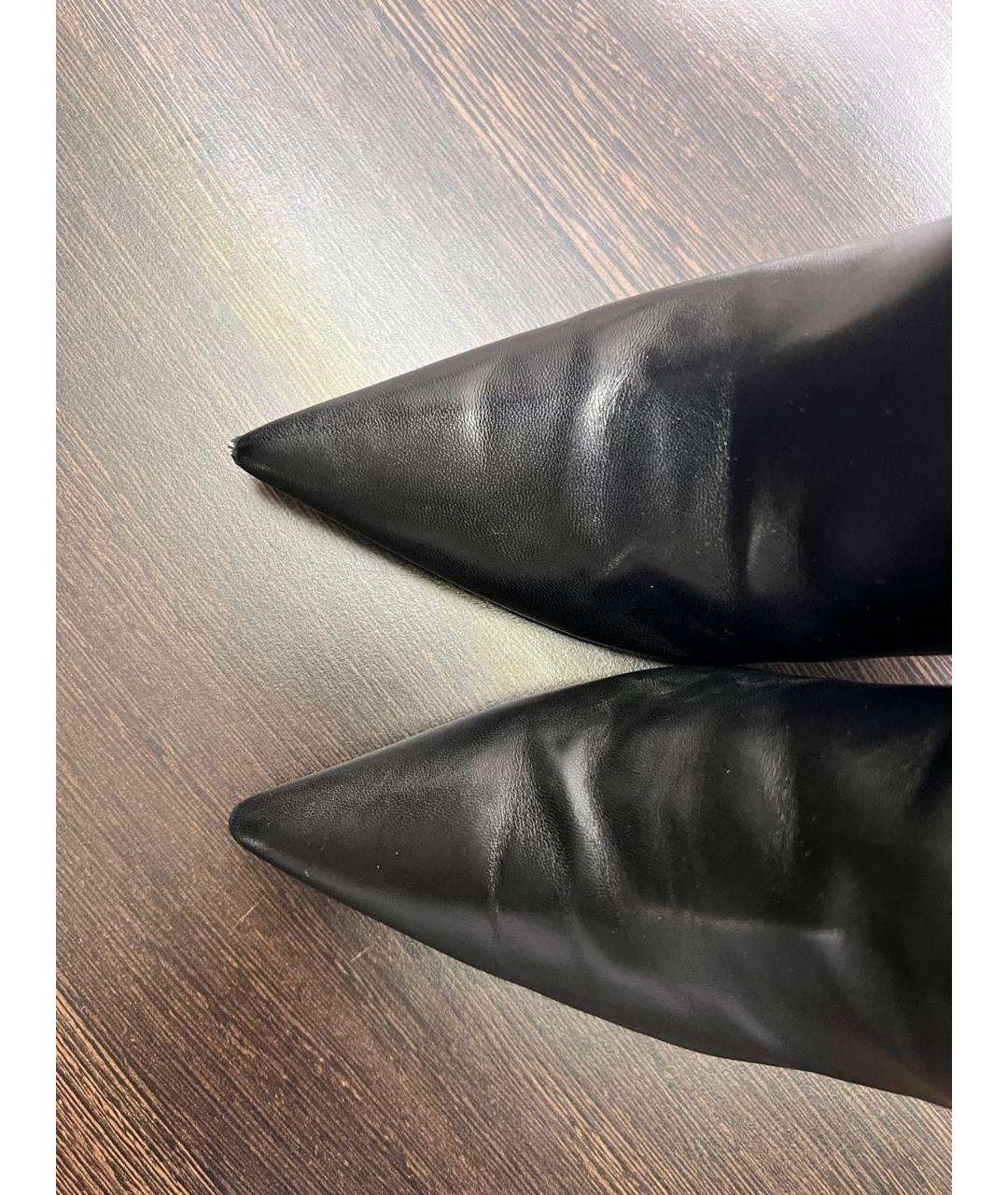 Amina Muaddi Черные кожаные ботфорты, фото 3
