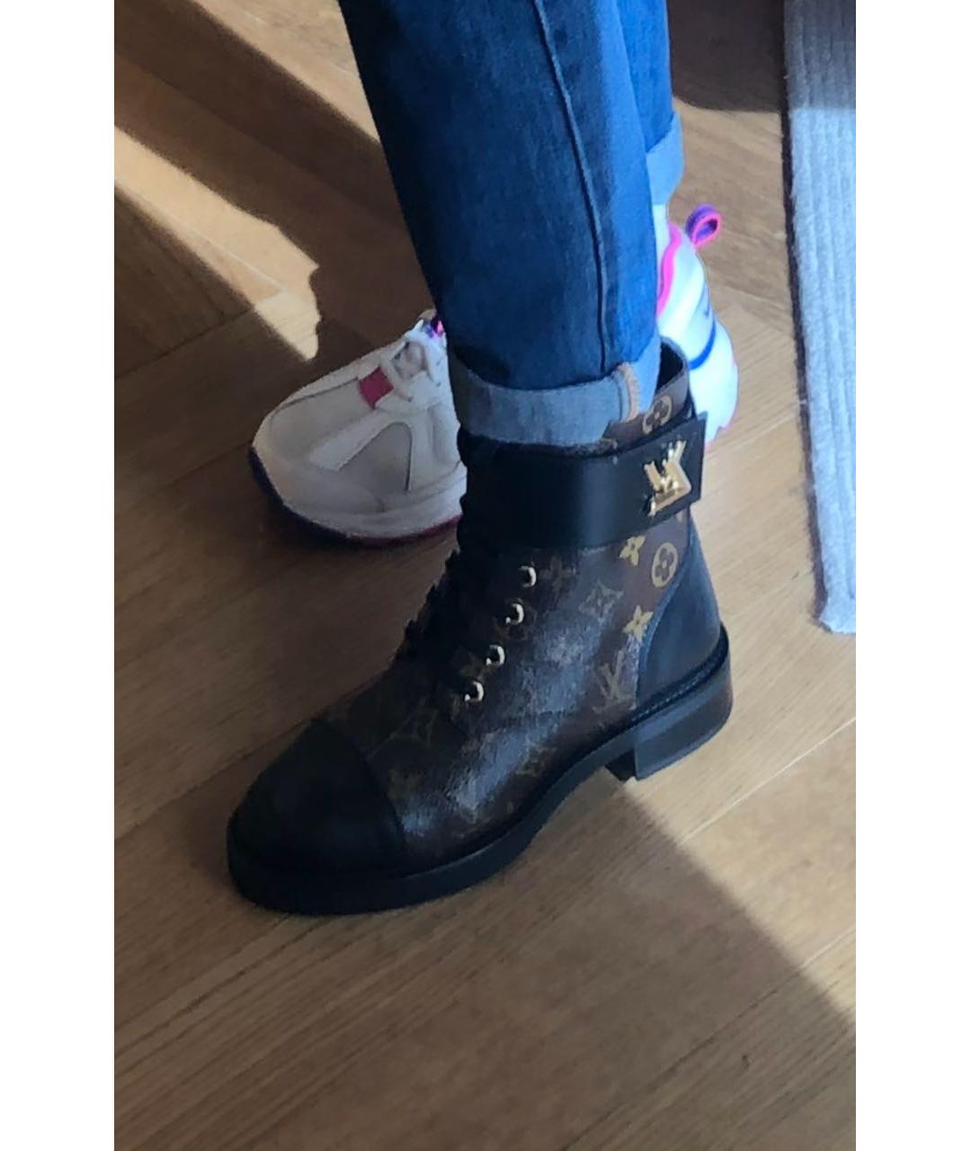 LOUIS VUITTON Коричневые ботинки, фото 5