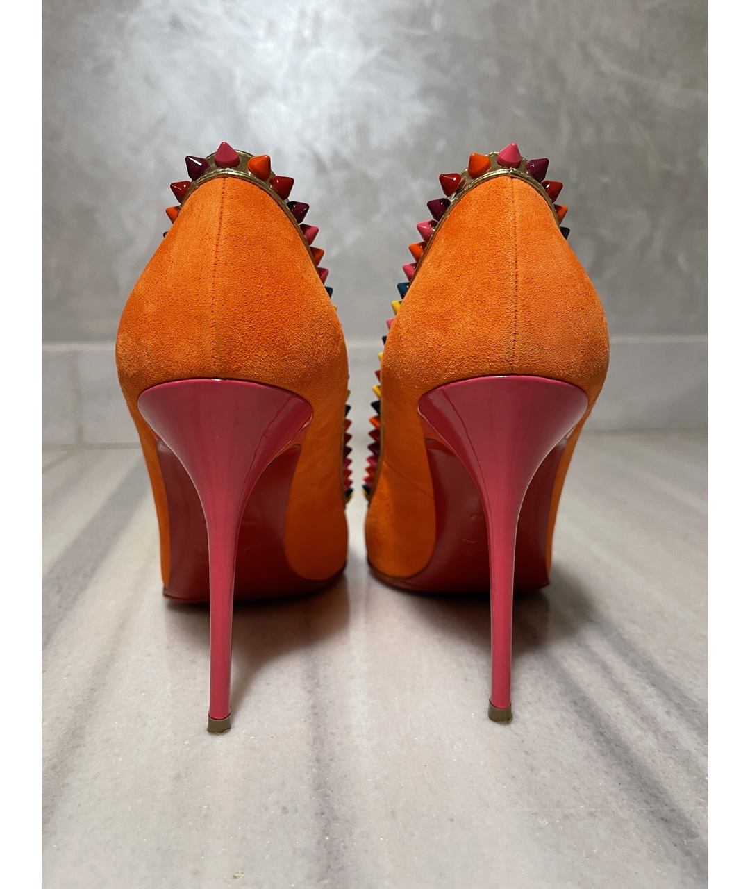 CHRISTIAN LOUBOUTIN Оранжевое замшевые туфли, фото 3