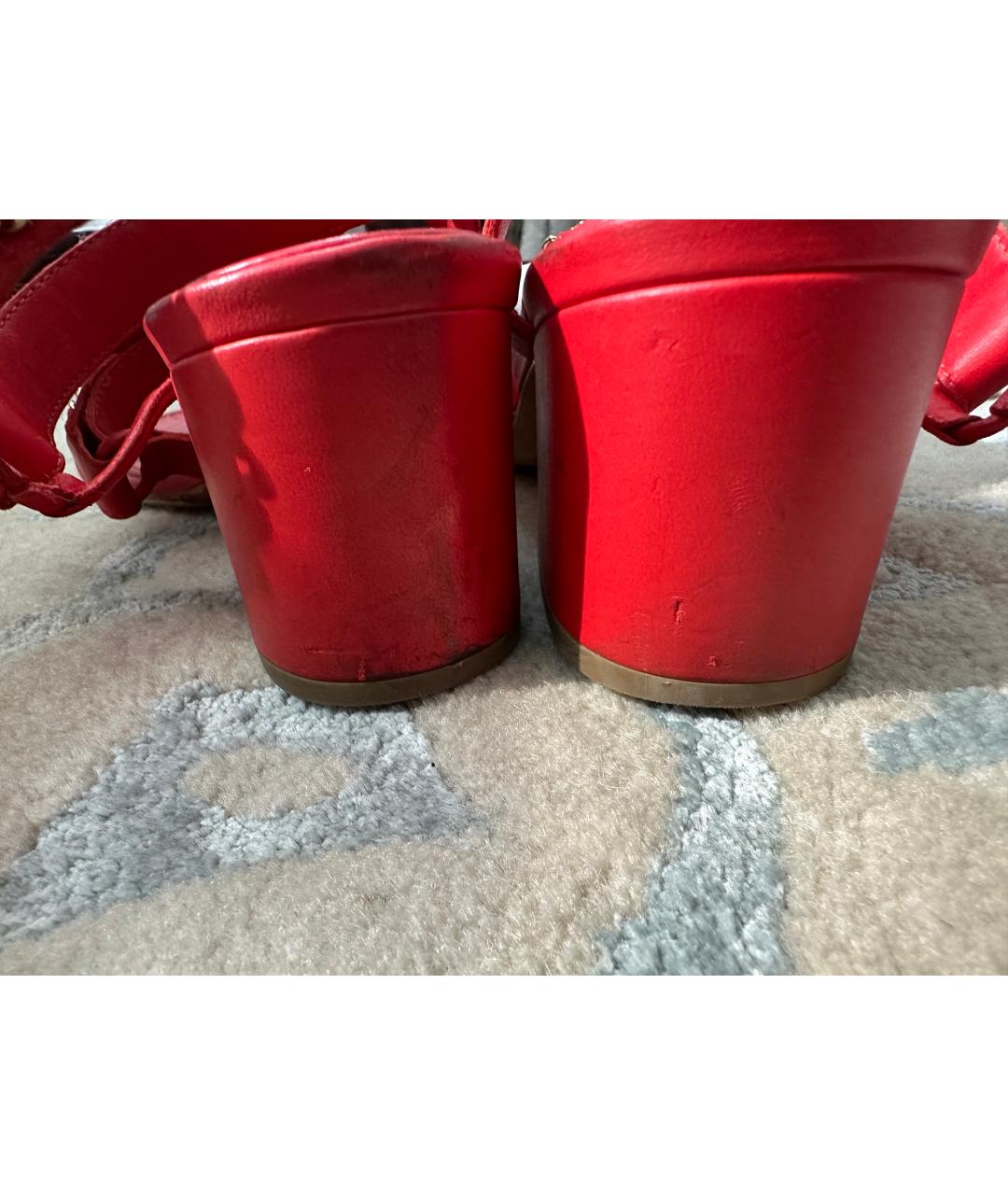 CHANEL PRE-OWNED Красные кожаные босоножки, фото 4