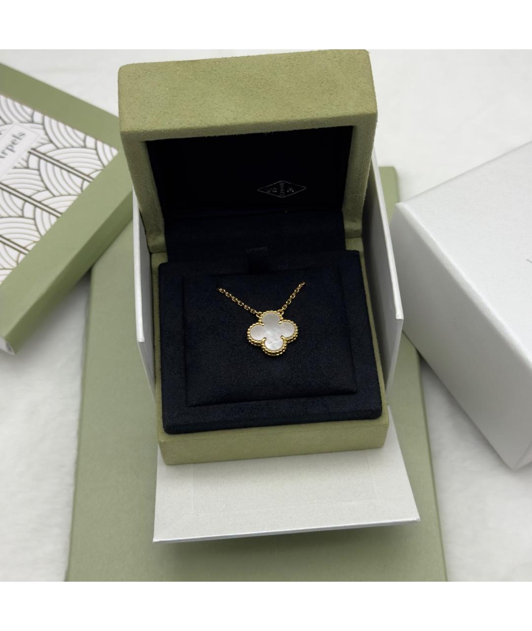 VAN CLEEF & ARPELS Белая подвеска из желтого золота, фото 2