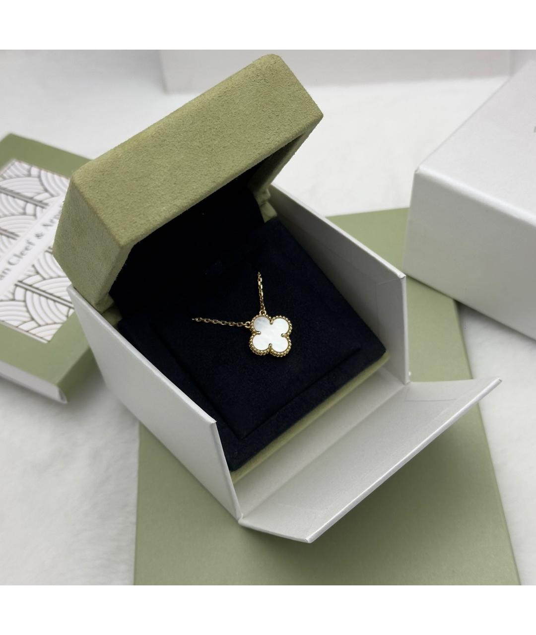 VAN CLEEF & ARPELS Белая подвеска из желтого золота, фото 3