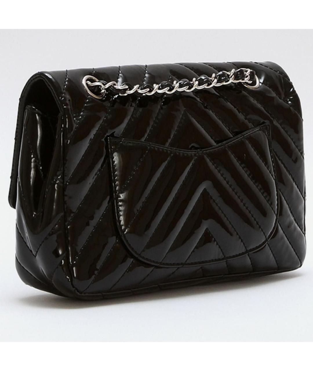 CHANEL Черная сумка через плечо из лакированной кожи, фото 3