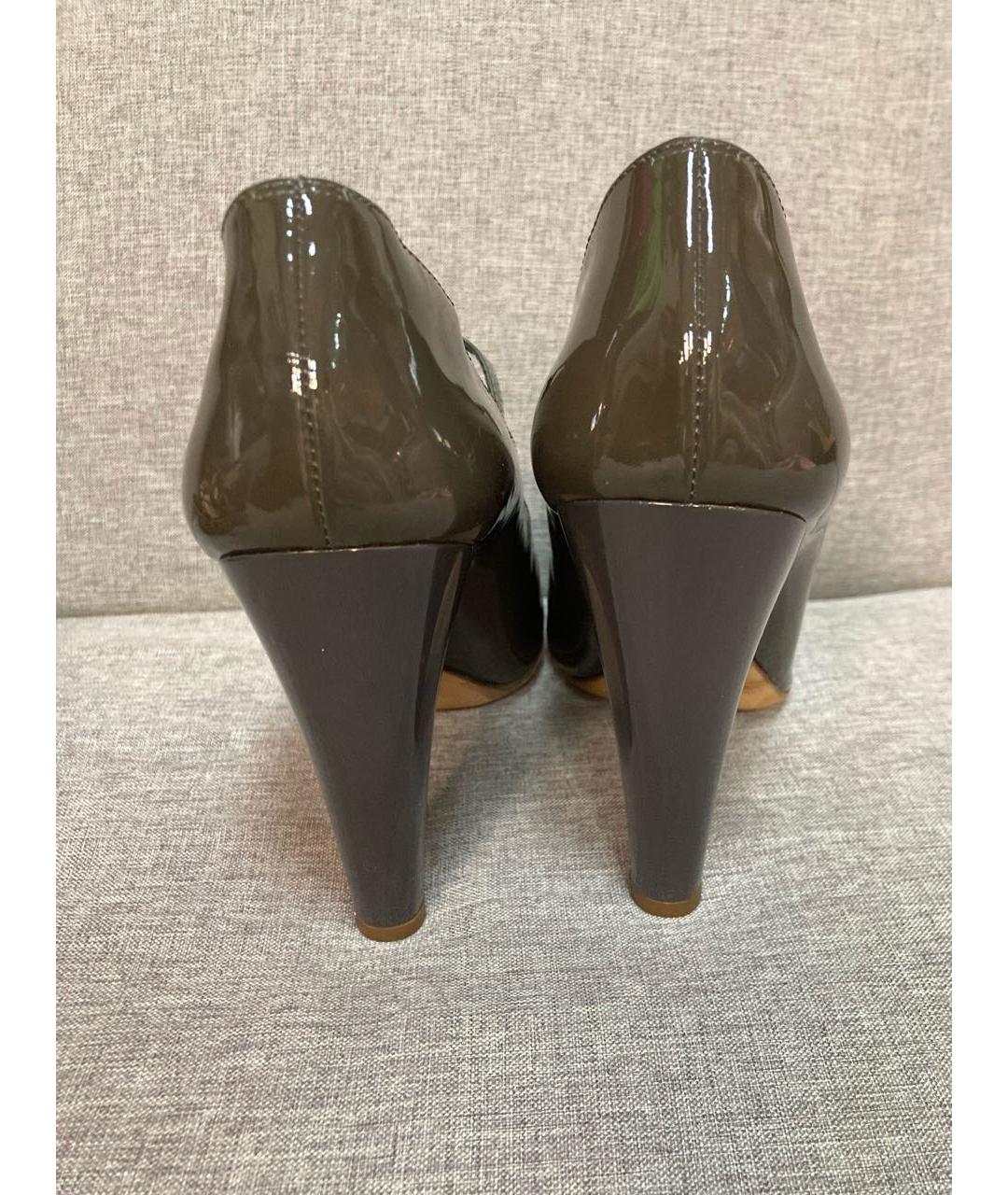 CHANEL Хаки туфли из лакированной кожи, фото 4