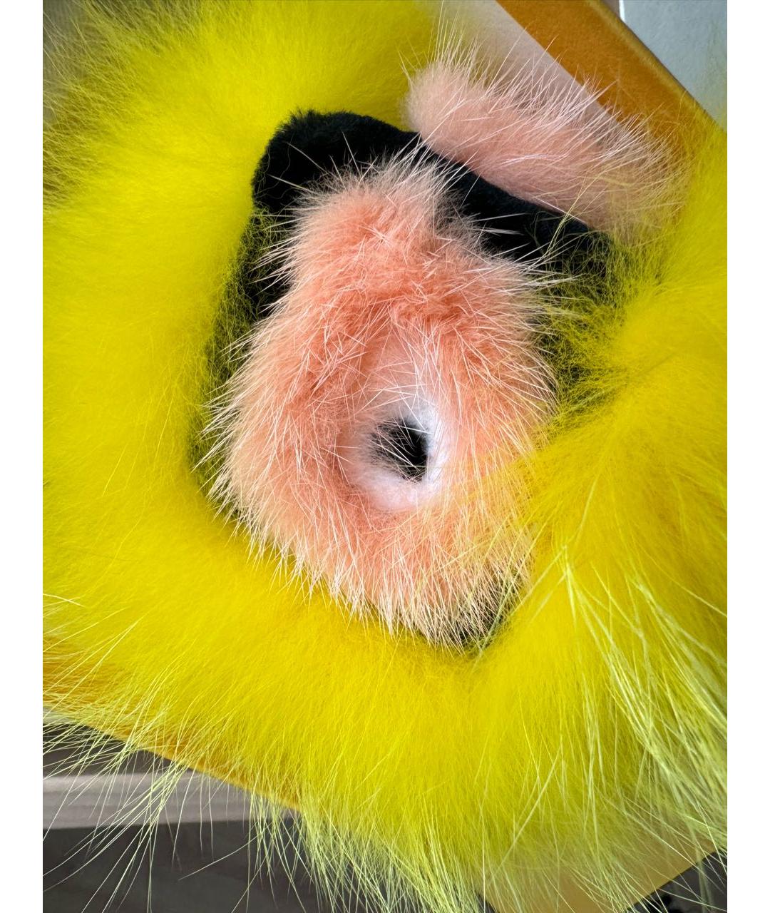 FENDI Желтый брелок, фото 4
