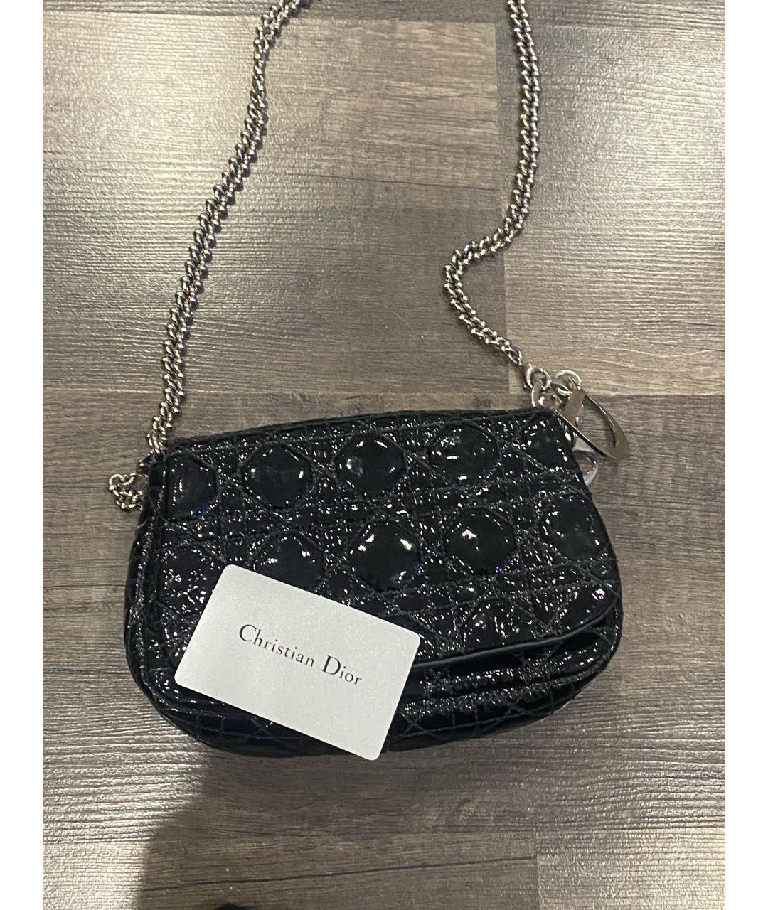 CHRISTIAN DIOR Черная сумка через плечо из лакированной кожи, фото 2