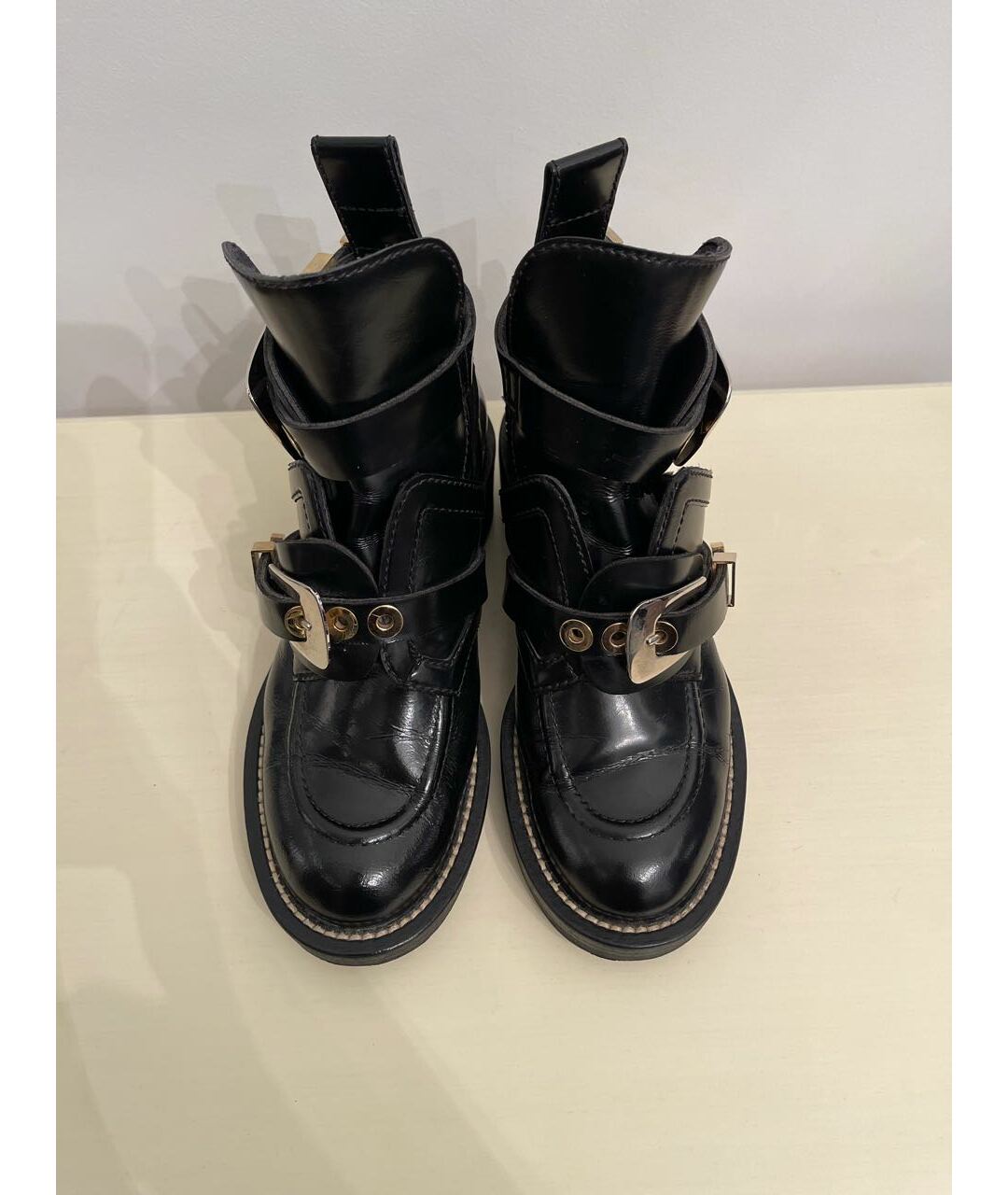 BALENCIAGA Черные ботинки из лакированной кожи, фото 2