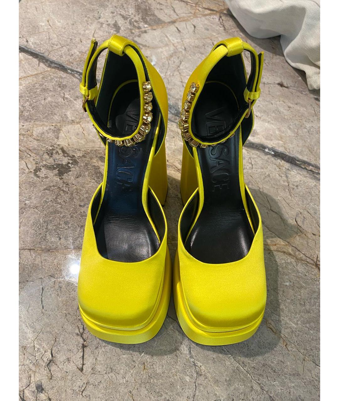 VERSACE Желтые текстильные туфли, фото 2