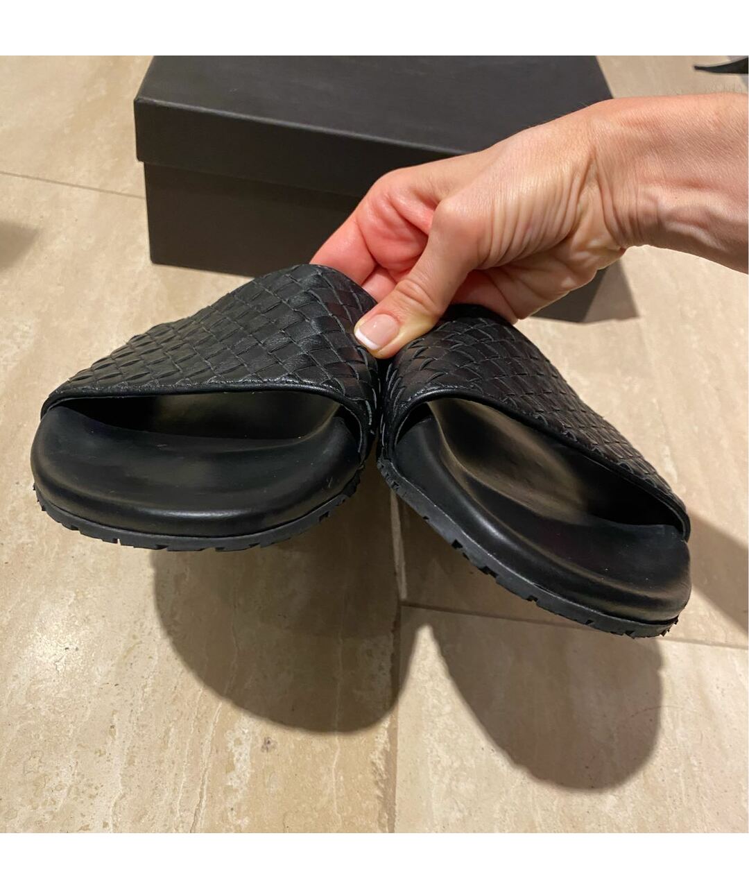 BOTTEGA VENETA Черные кожаные сандалии, фото 2
