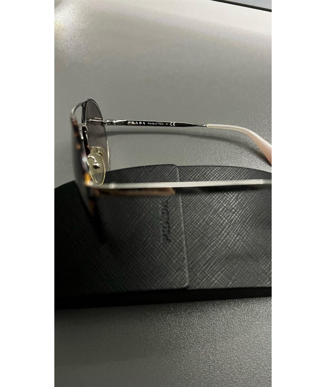 PRADA Серебряные металлические солнцезащитные очки, фото 3