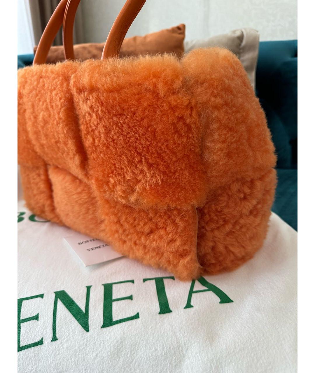 BOTTEGA VENETA Оранжевая меховая сумка тоут, фото 3