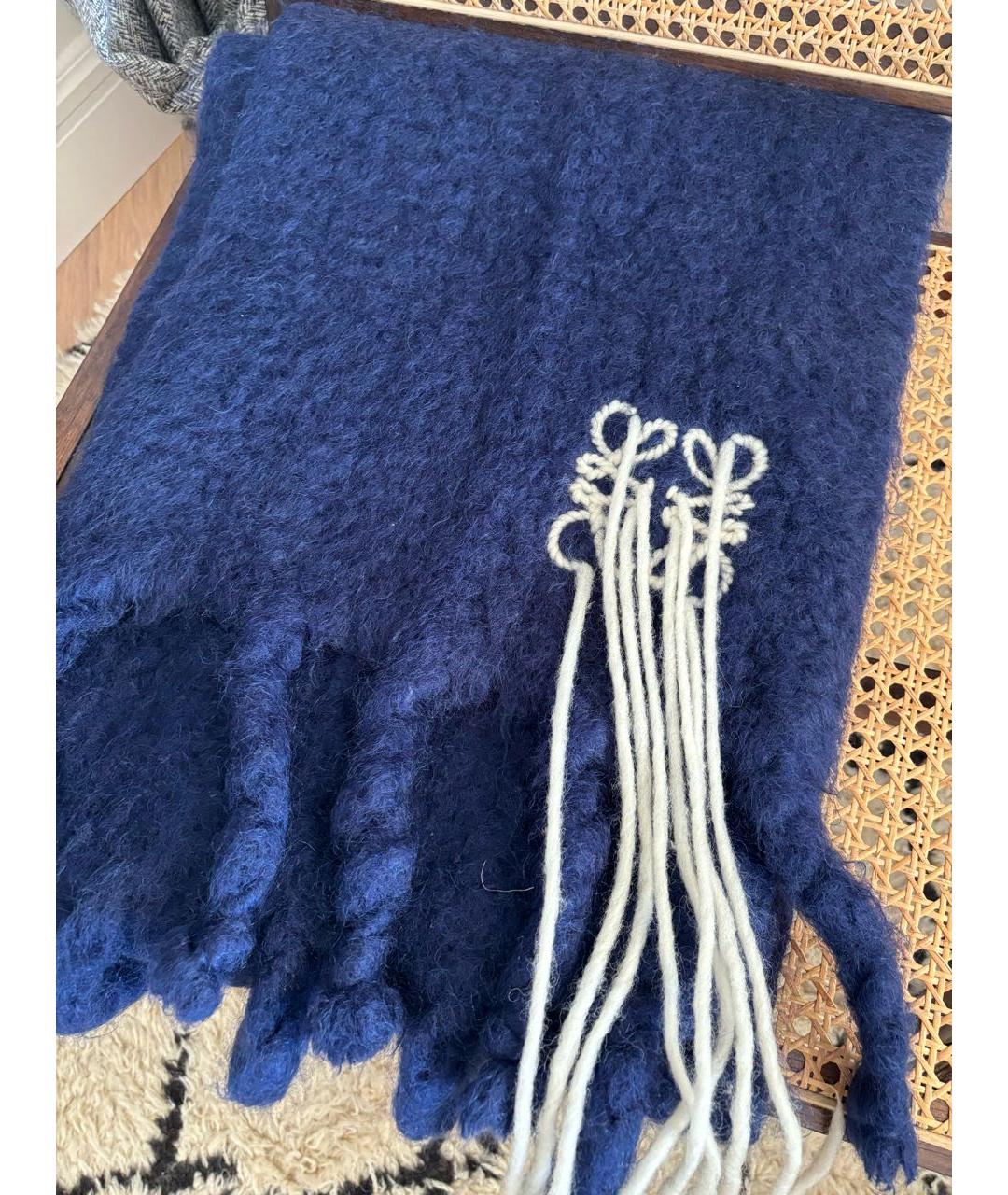 LOEWE Темно-синий шерстяной шарф, фото 4
