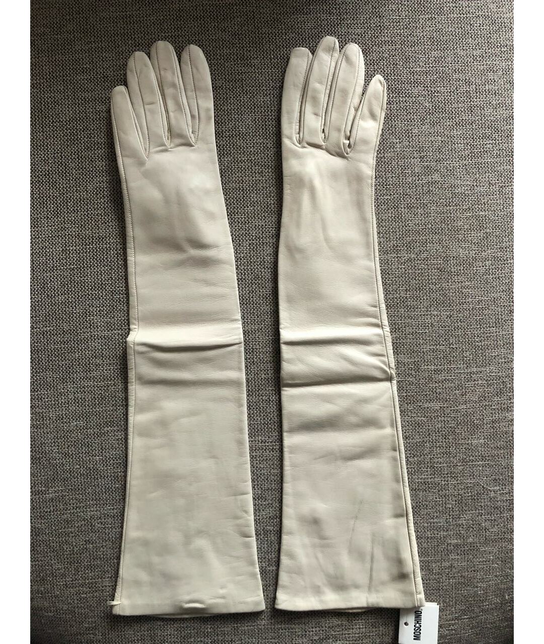 MOSCHINO Бежевые кожаные перчатки, фото 9