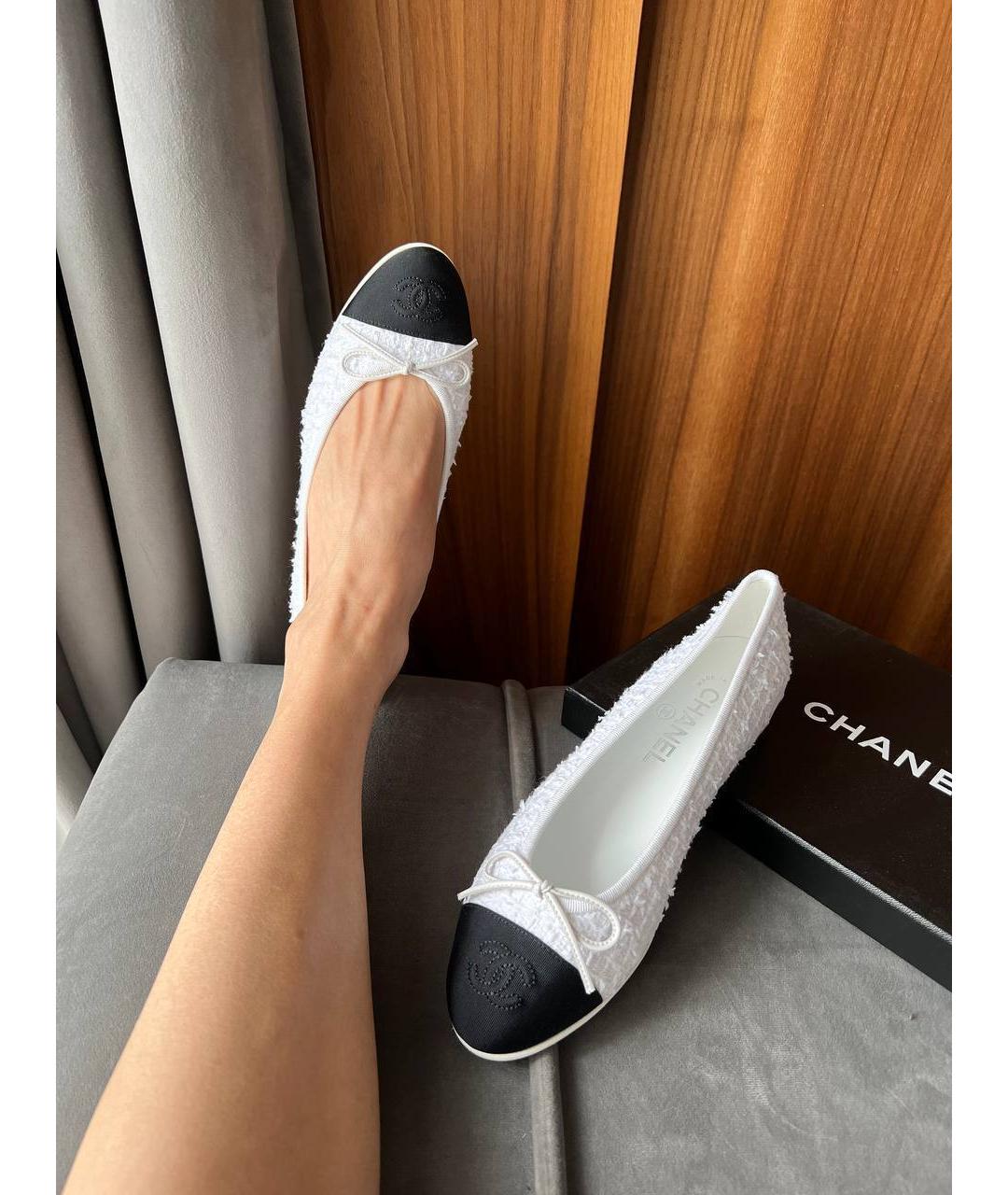 CHANEL Белые текстильные балетки, фото 2