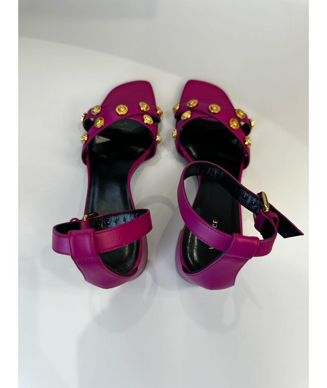 VERSACE Фуксия кожаные босоножки, фото 3