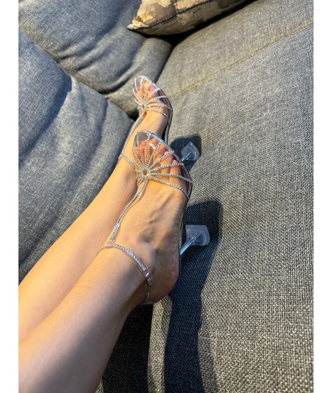 Amina Muaddi Серебряные свадебные туфли на высоком каблуке, фото 5