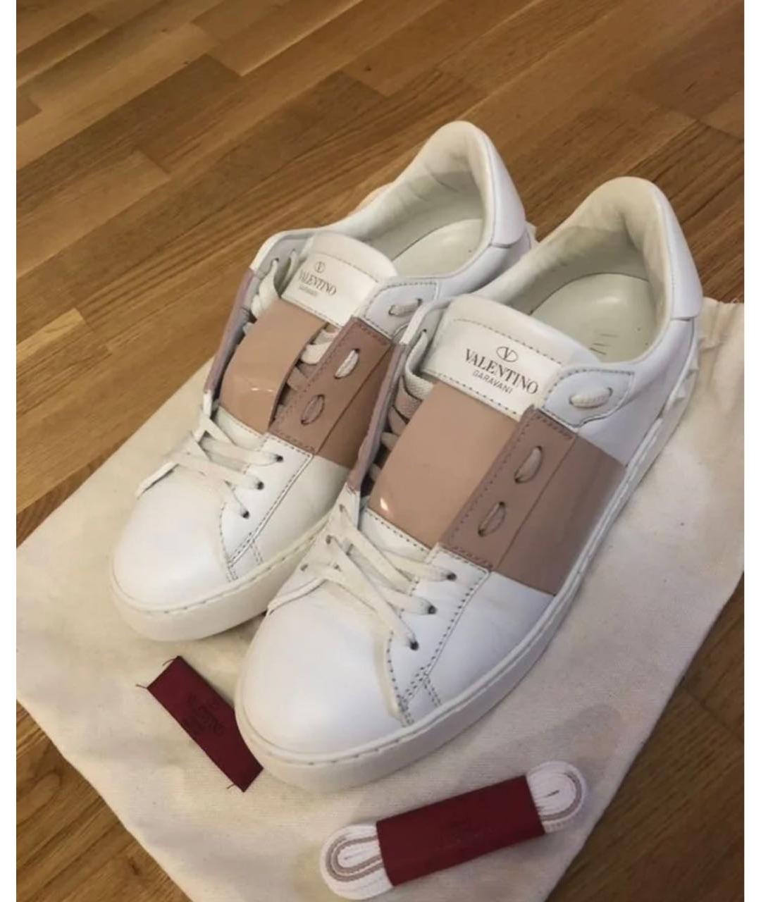 VALENTINO Белые кожаные низкие кроссовки / кеды, фото 2
