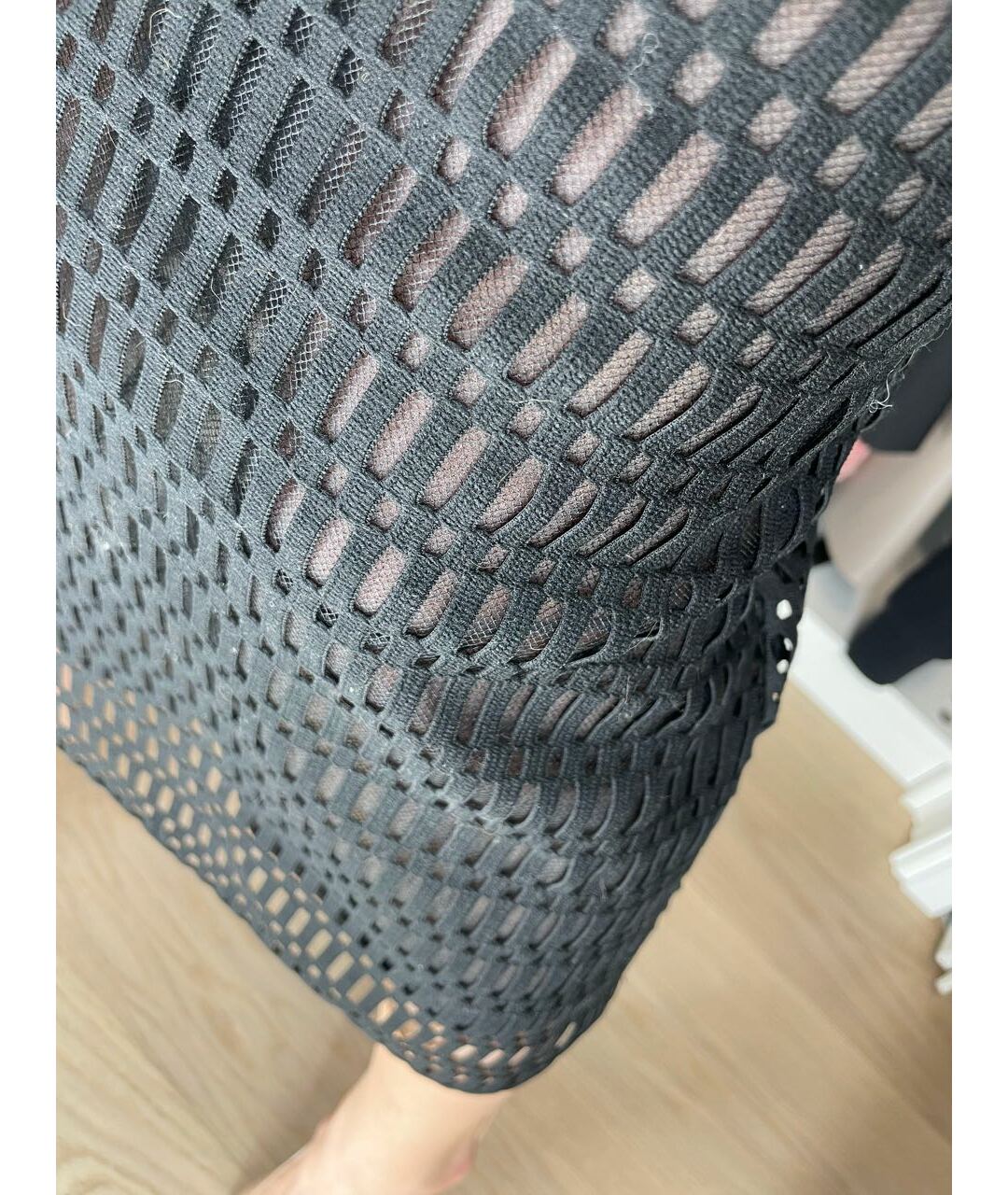 SANDRO Черная синтетическая юбка миди, фото 4