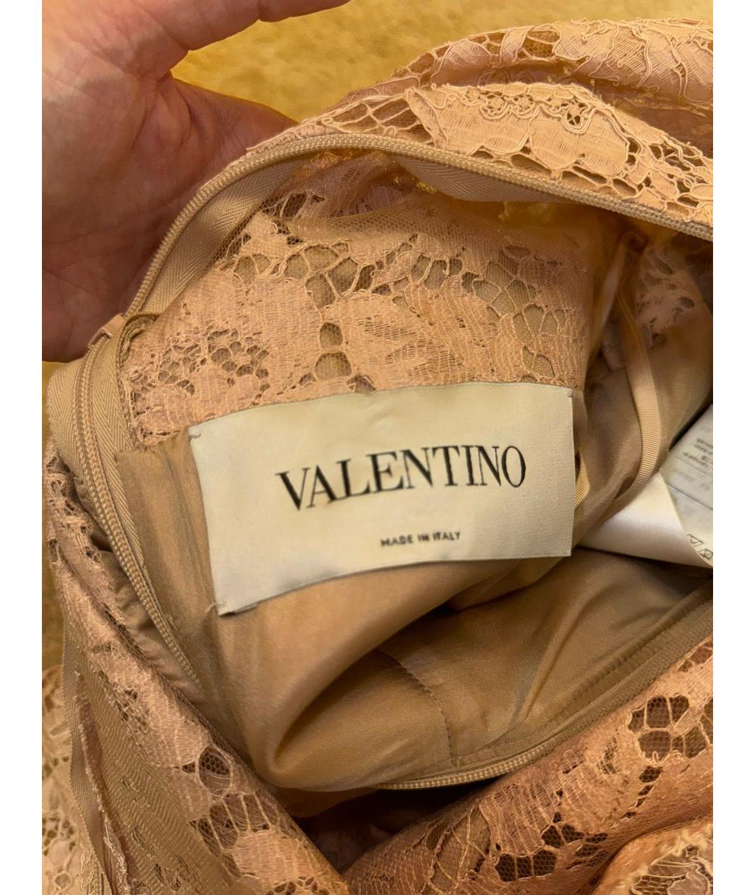 VALENTINO Бежевое шерстяное коктейльное платье, фото 3