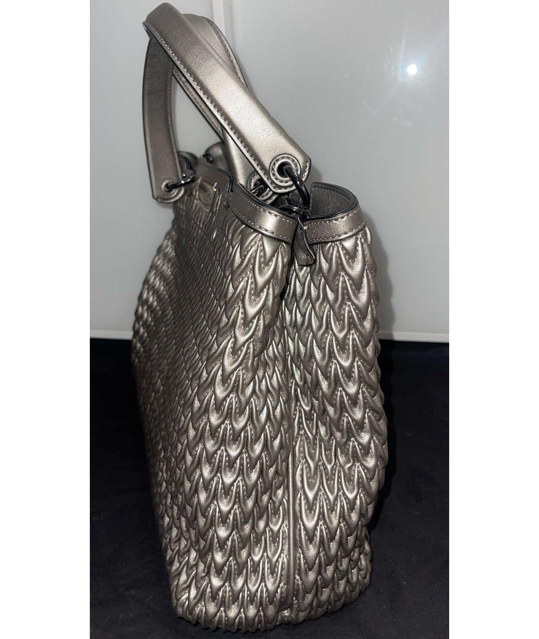 EMPORIO ARMANI Серебряная кожаная сумка с короткими ручками, фото 2