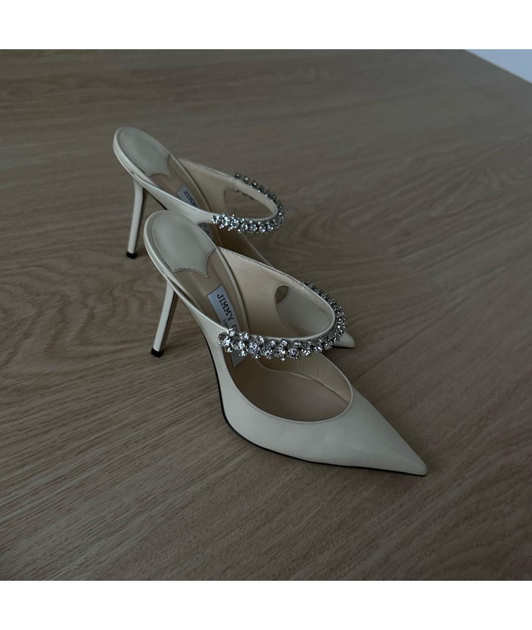 JIMMY CHOO Бежевые туфли из лакированной кожи, фото 5