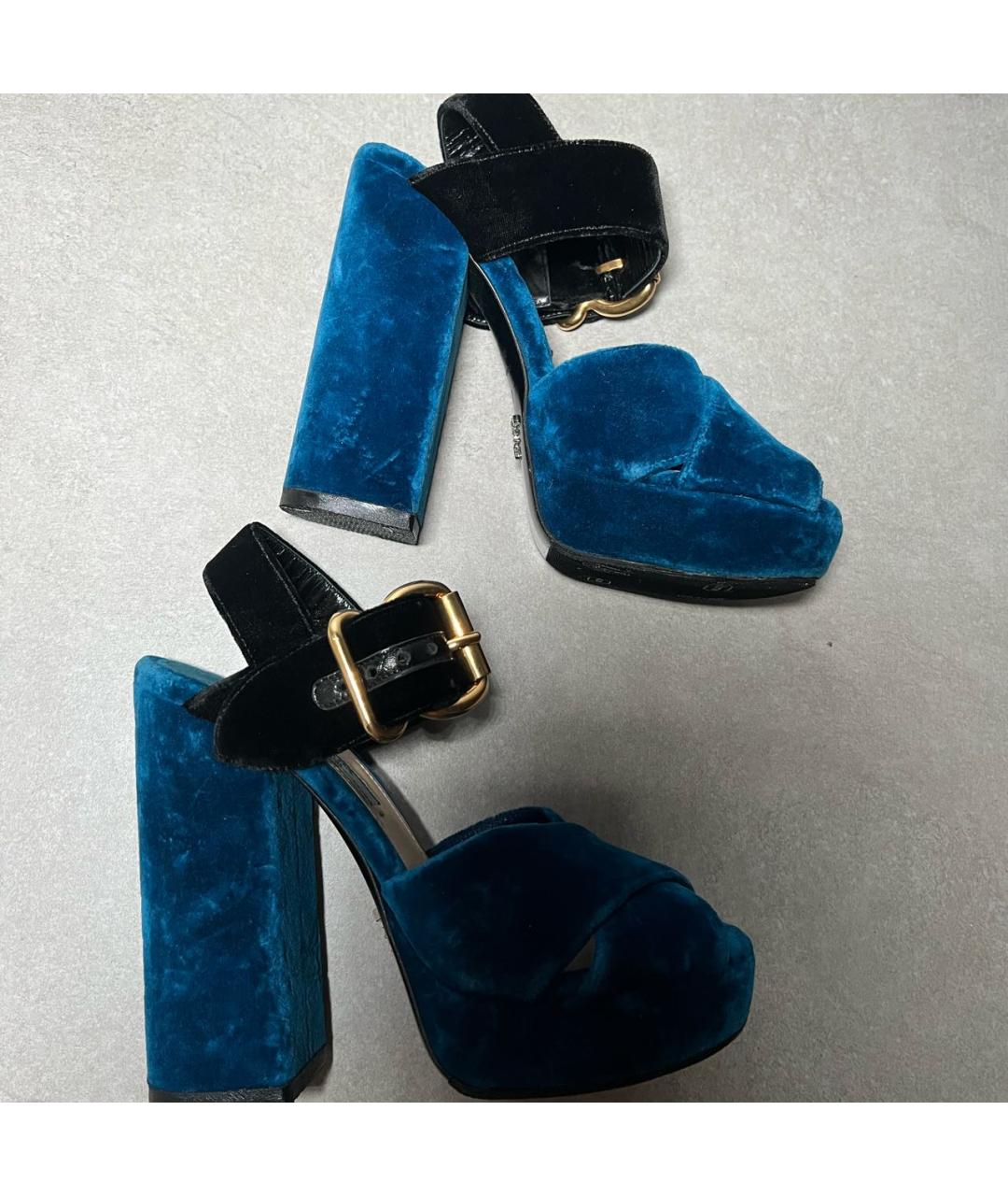PRADA Синие бархатные босоножки, фото 5