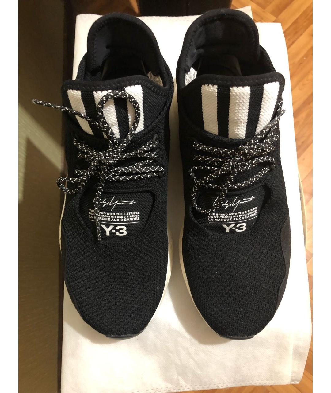 Y 3