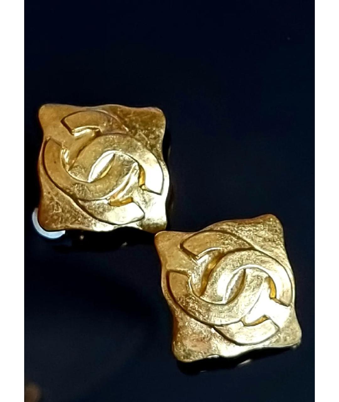 CHANEL PRE-OWNED Золотые металлические клипсы, фото 7