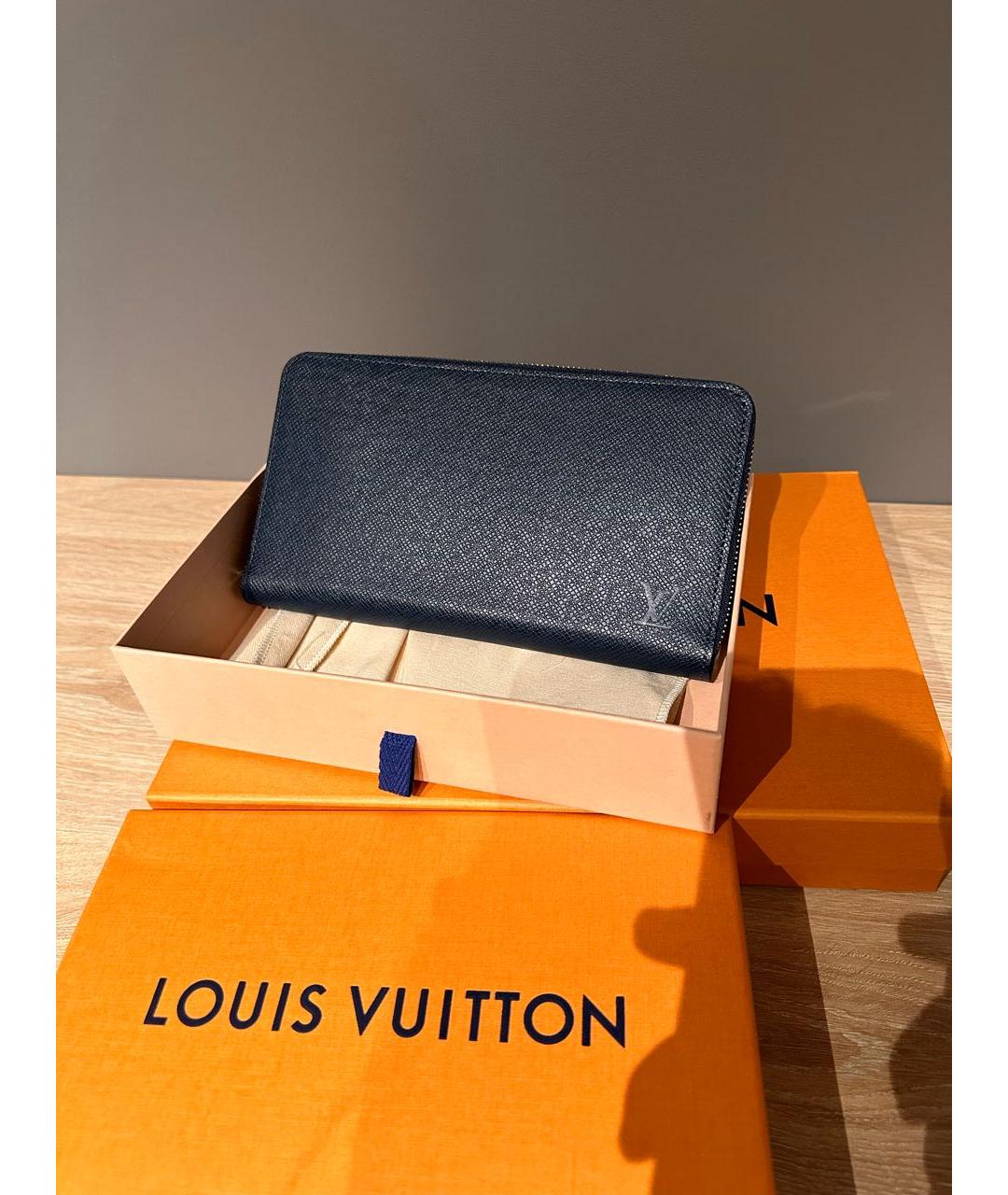 LOUIS VUITTON PRE-OWNED Темно-синий кожаный кошелек, фото 2