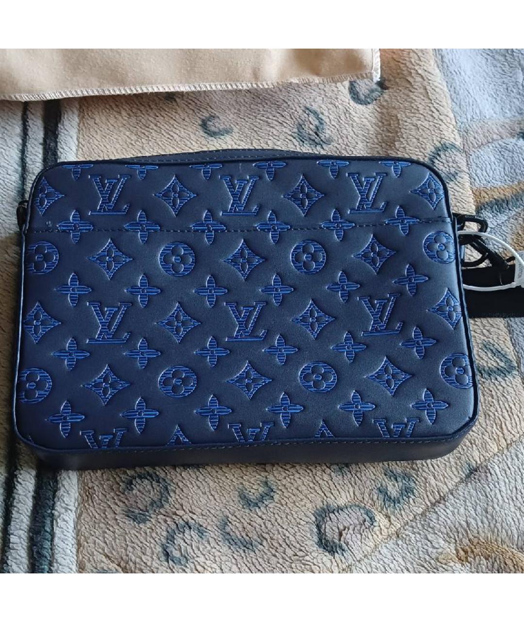 LOUIS VUITTON PRE-OWNED Темно-синяя кожаная поясная сумка, фото 2