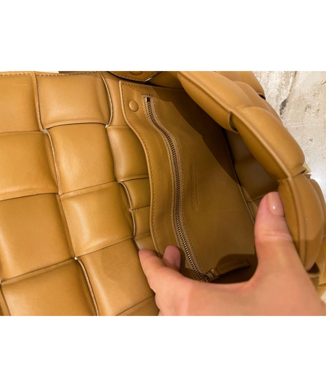 BOTTEGA VENETA Горчичная кожаная сумка через плечо, фото 4