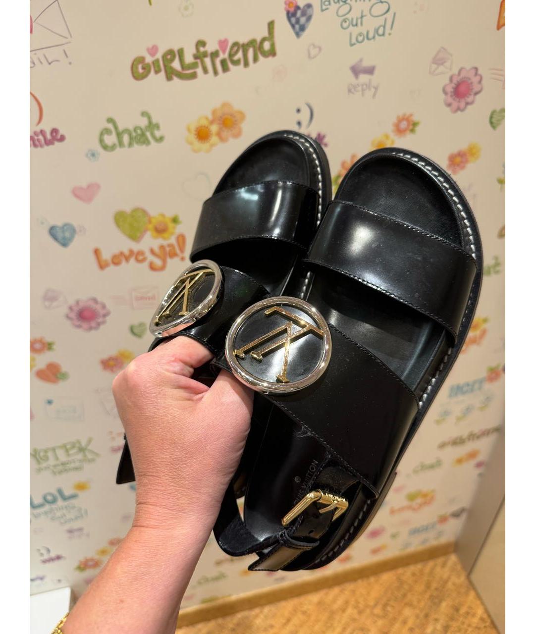 LOUIS VUITTON Черные кожаные сандалии, фото 3