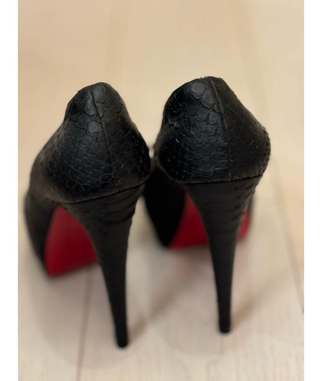 CHRISTIAN LOUBOUTIN Черные туфли из экзотической кожи, фото 4